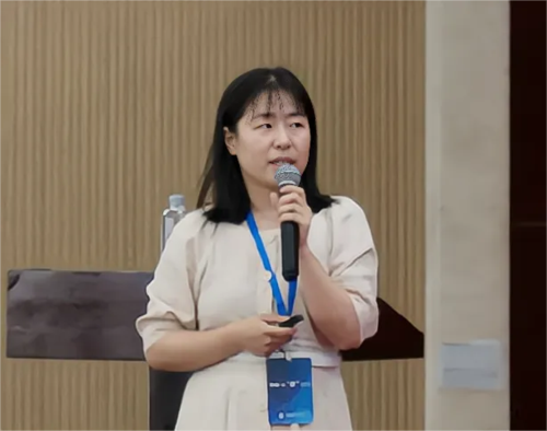 沈阳化工大学讲师马亚丽以"气相氨循环法制备阻燃剂型氢氧化镁的研究"